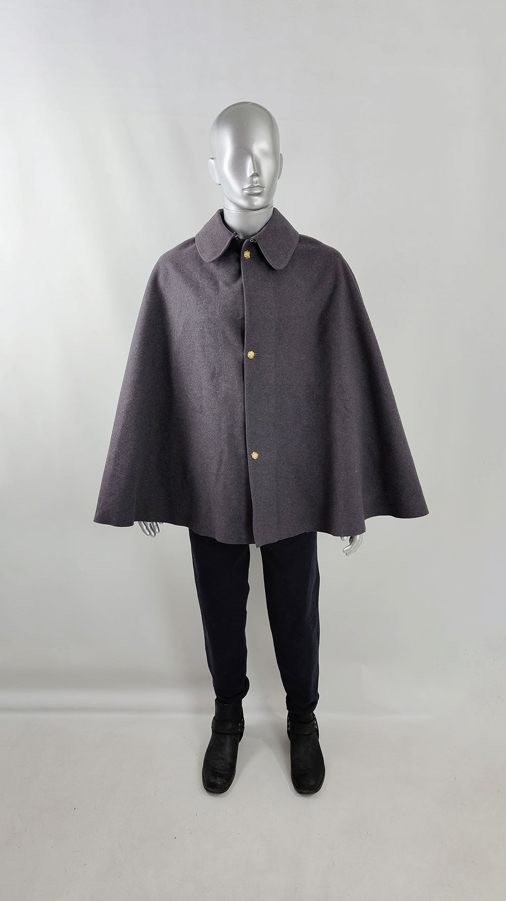A vintage 1960s mens grey wool cape / cloak with gold buttons.