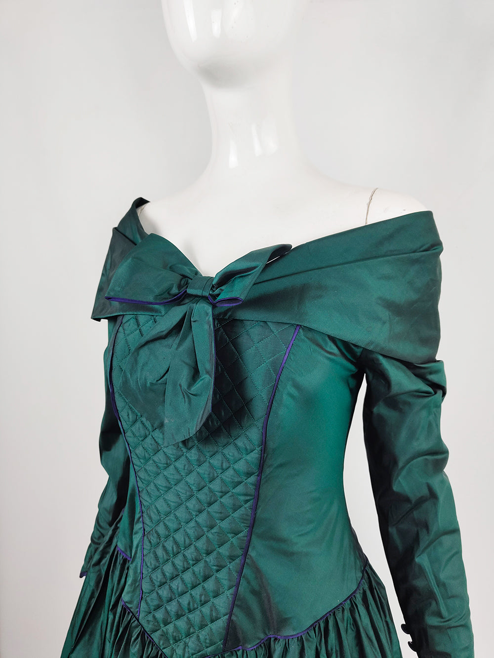 Annabelinda Vintage Green Taffeta Formal Ball Gown, 1990s
