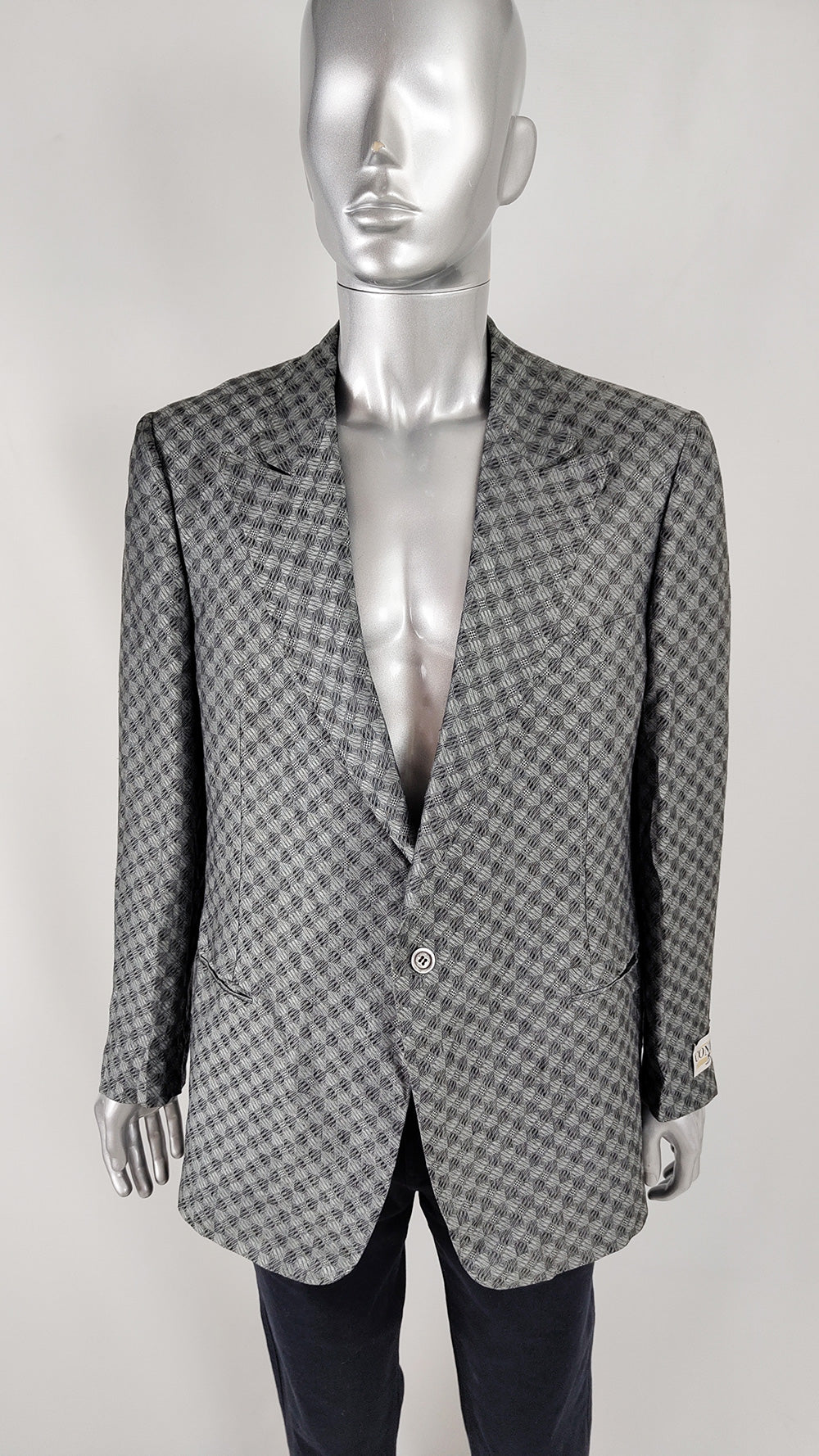 Confar Vintage Mens Italian Jacquard Dinner Jacket, 1980s