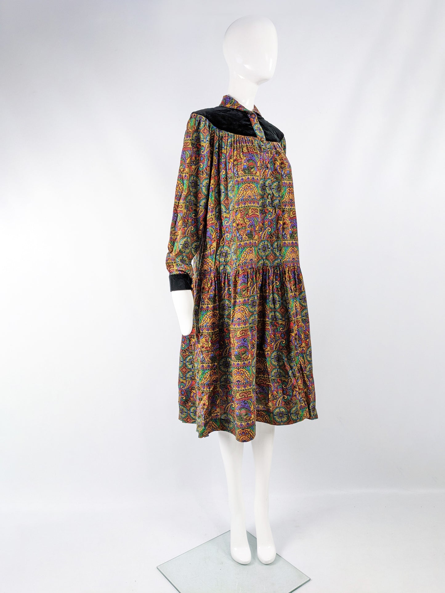 Womens Vintage Paisley & Velvet Boho Smock Dress, 1970s