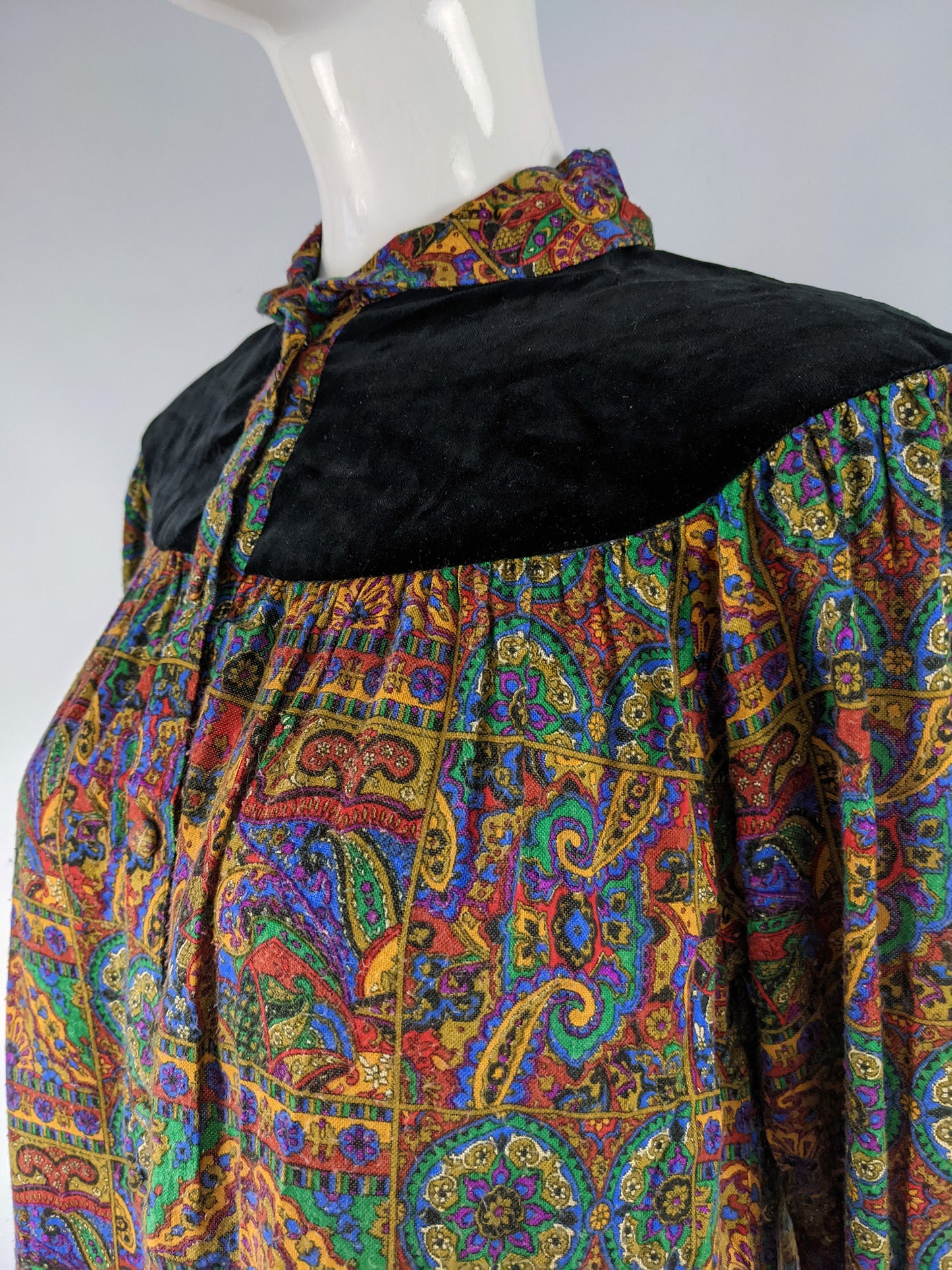 Womens Vintage Paisley & Velvet Boho Smock Dress, 1970s