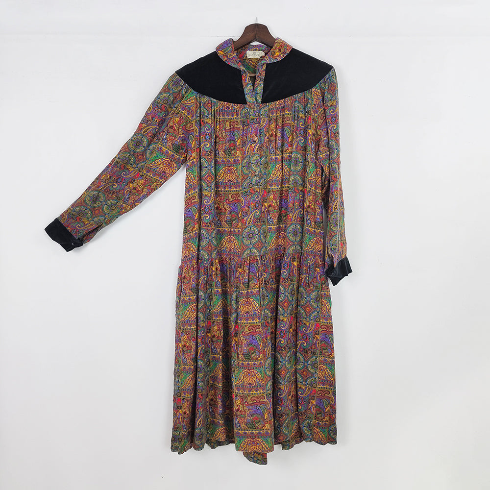 Womens Vintage Paisley & Velvet Boho Smock Dress, 1970s