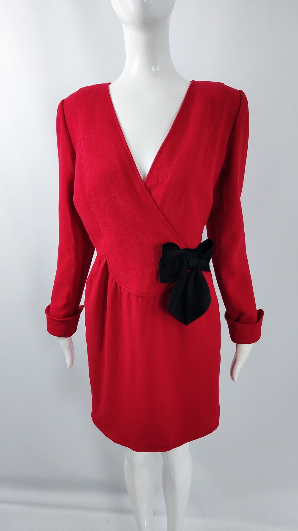 Oscar de la Renta Vintage Red Crepe Bow Party Dress, 1980s