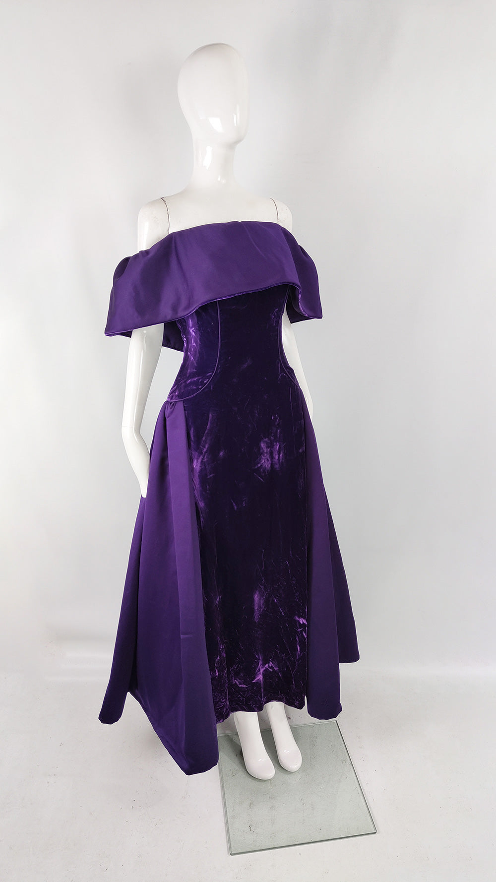 Breathtaking Vintage Victor Costa Purple Velvet Evening Gown, 1980s