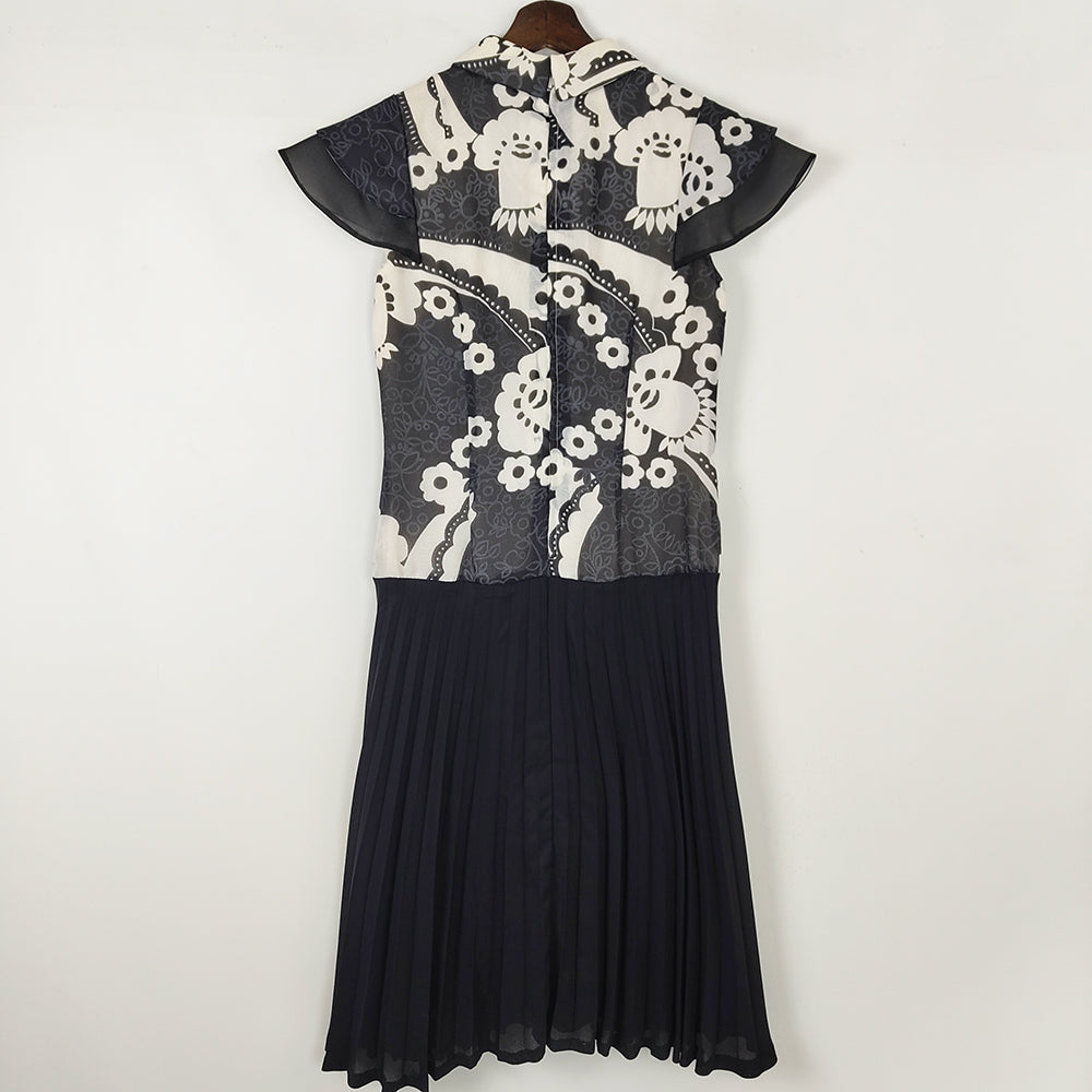 Vintage Black & White Pleated Skirt Beagle Collar Mod Dress, 1970s