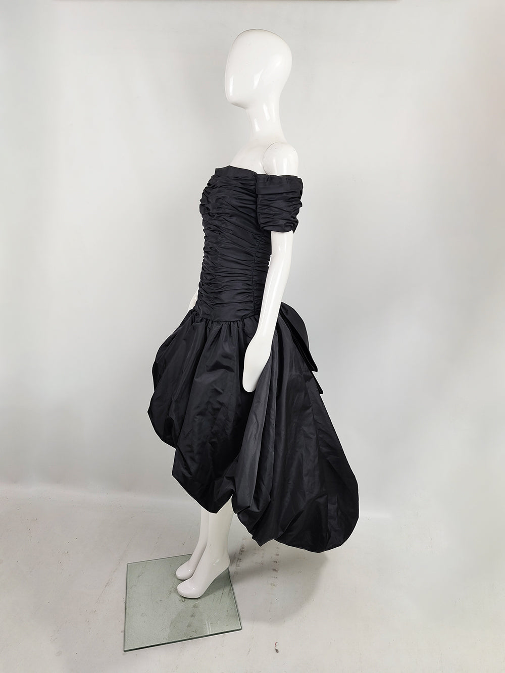 Victor Costa Vintage Womens Black Taffeta 1980s Ball Gown