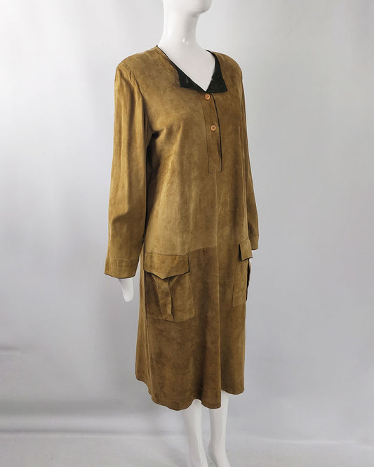 A vintage Mario Valentino real suede dress with long sleeves and a loose fit.