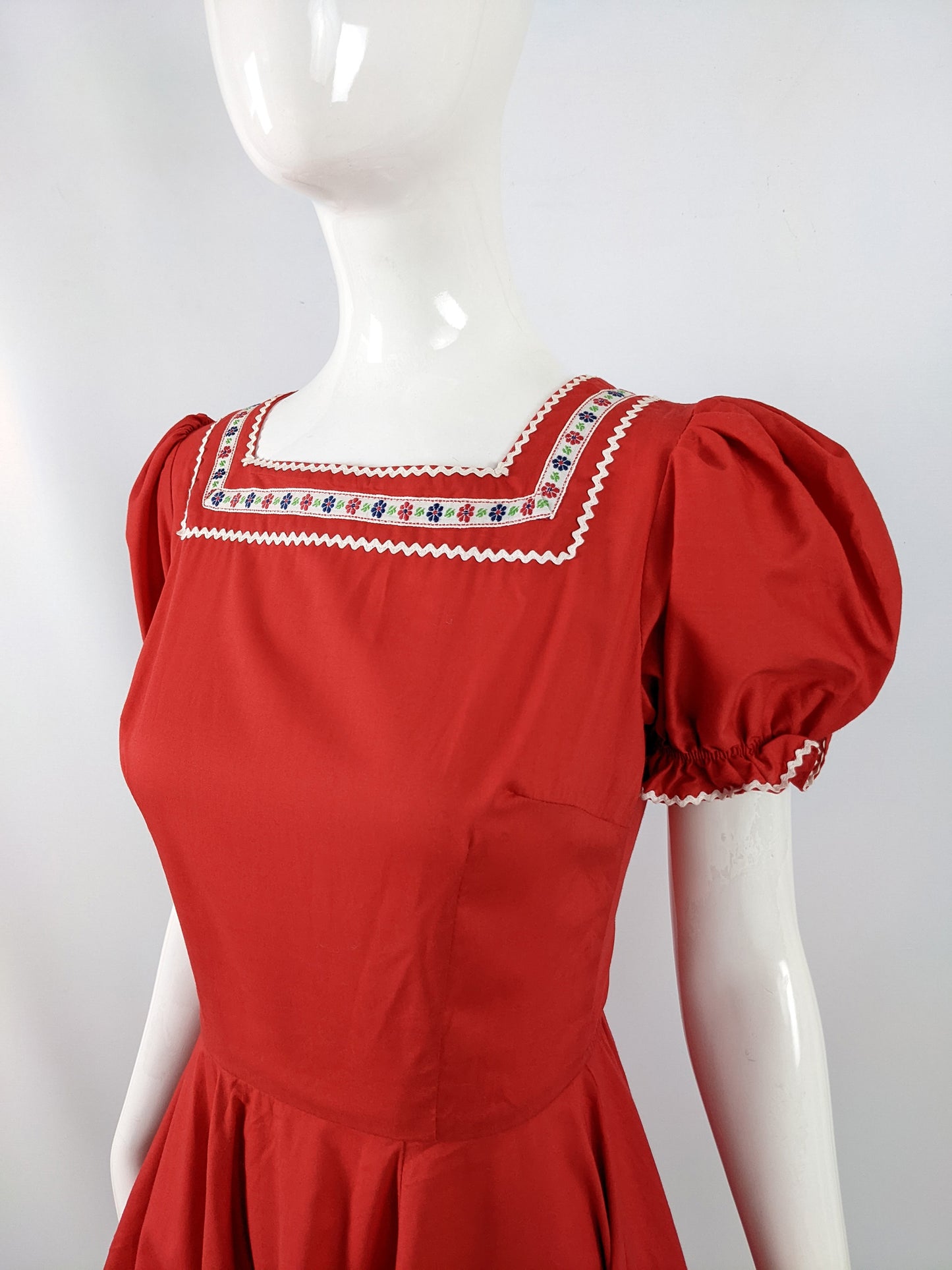 Vintage Red Full Skirt Puffed Sleeve 50s Style Patio Dress, 1970s