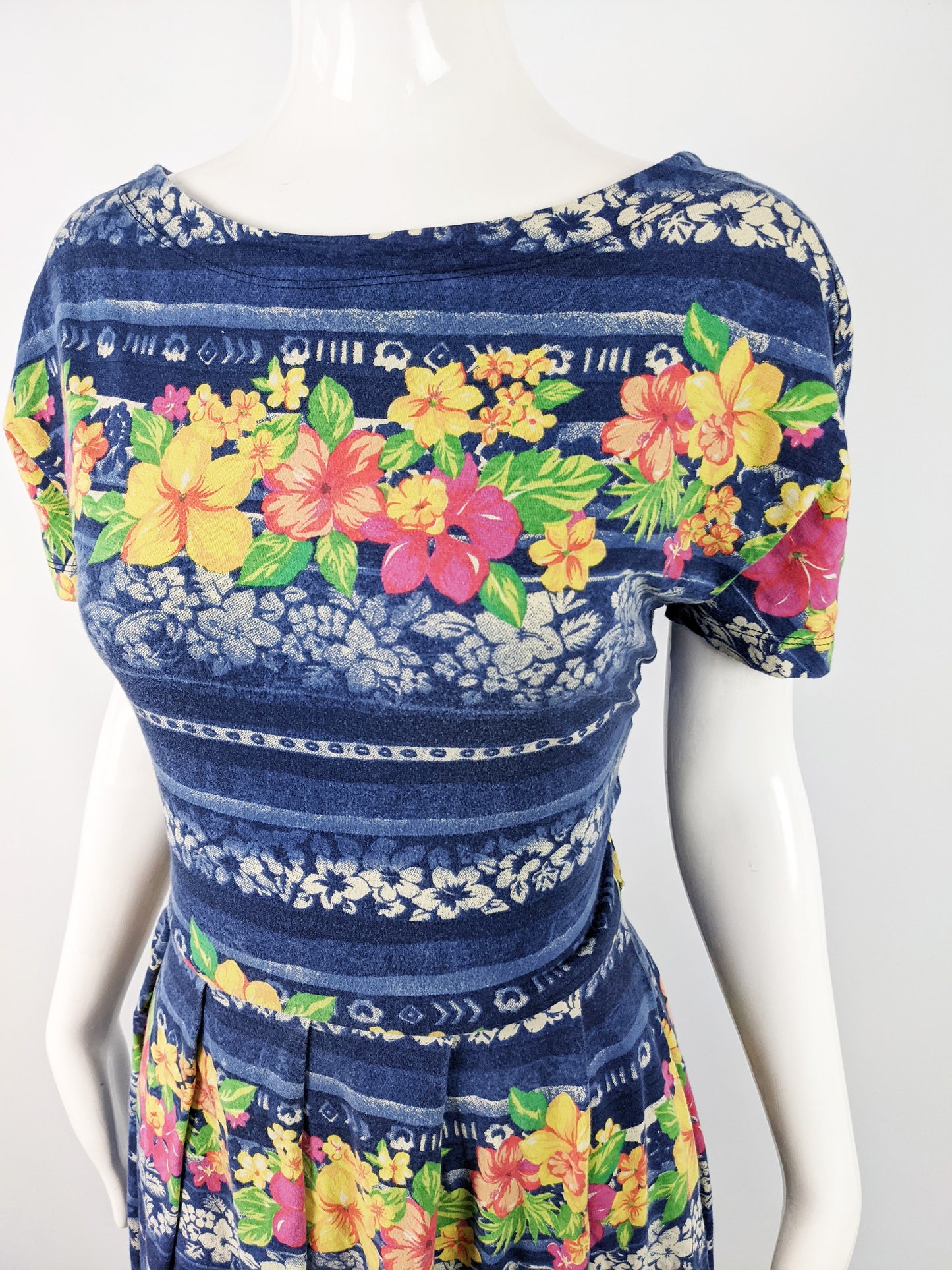 Trussardi Vintage Backless Tie Hawaiian Print Cotton Dress, 1980s