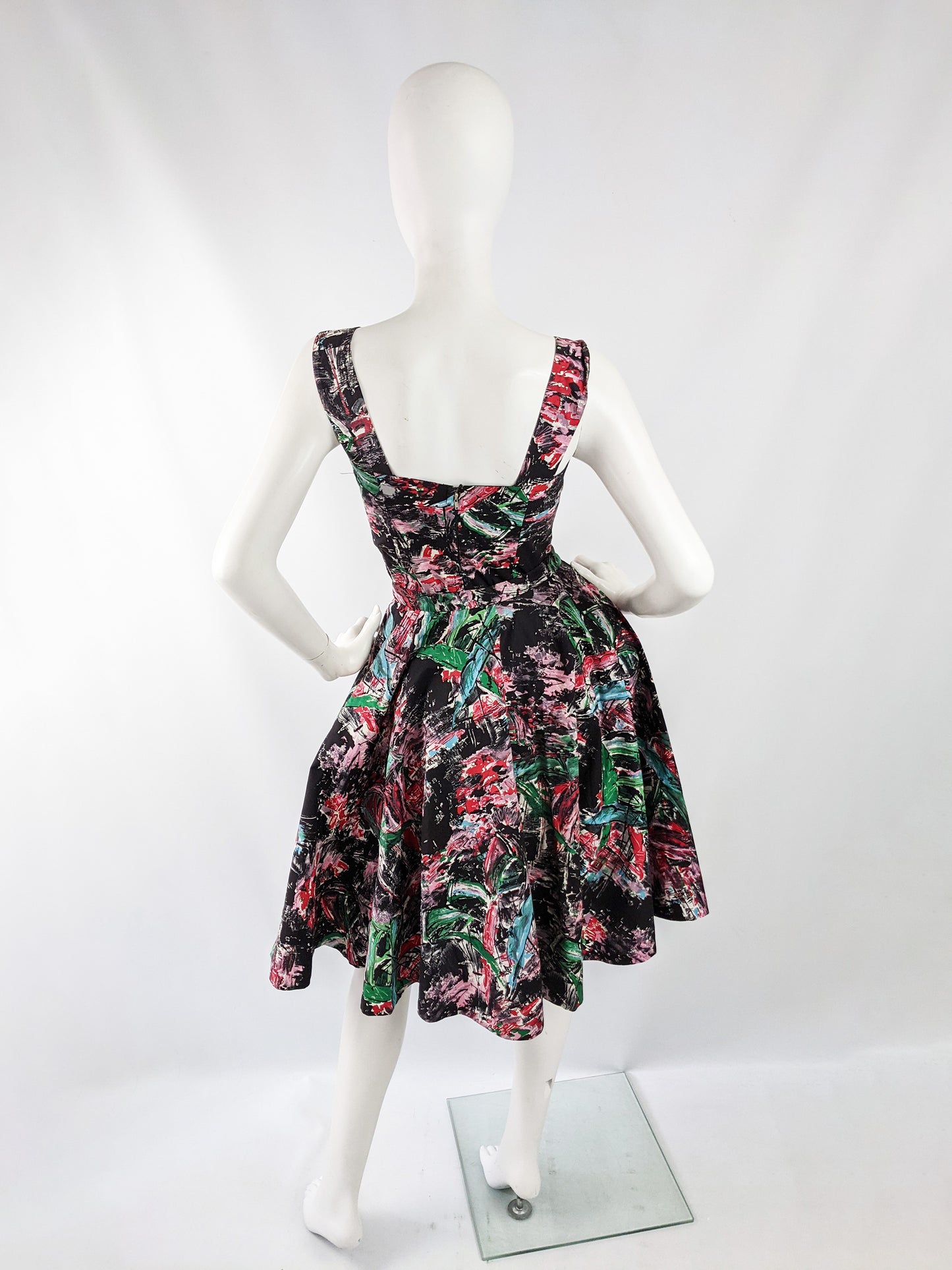Vintage 4 Piece Full Skirt, Crop Jacket, Hot Pants & Top Resort Set, 1950s